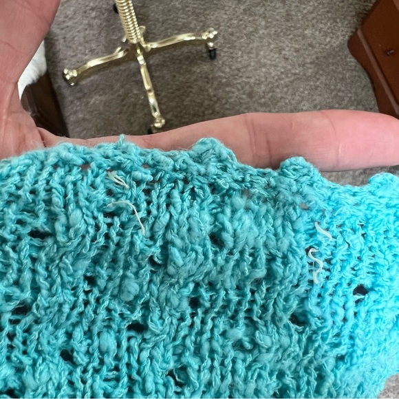 Vintage aqua/teal knit textured sweater with 3 button up neckline - Picture 8 of 10